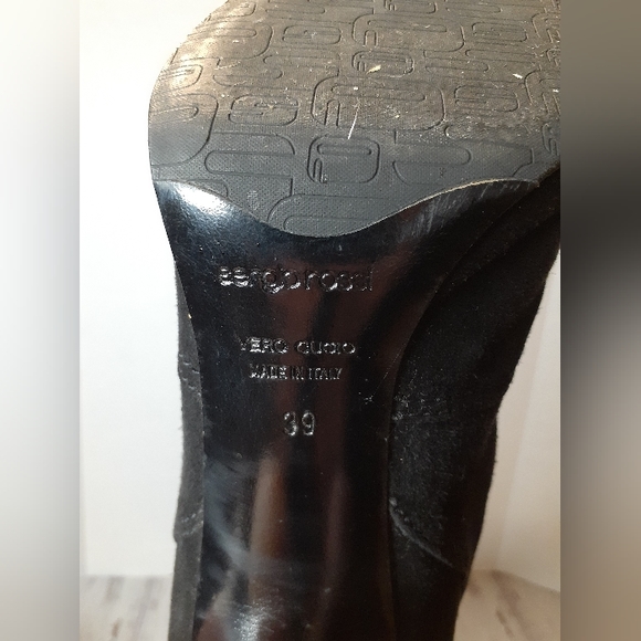 Sergio Rossi Chain Suede Boots - Picture 10 of 11